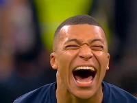 PG游戏- 姆巴佩挑衅 