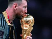 PG游戏-梅西迎来十赛季高光表现，加拿大队球迷沸腾！的简单介绍